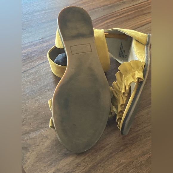 Seychelles sunny yellow suede sandals - Picture 5 of 6